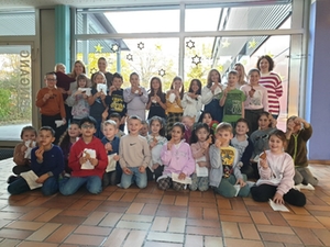 Gruppenfoto der Kinder bei Sankt Martin